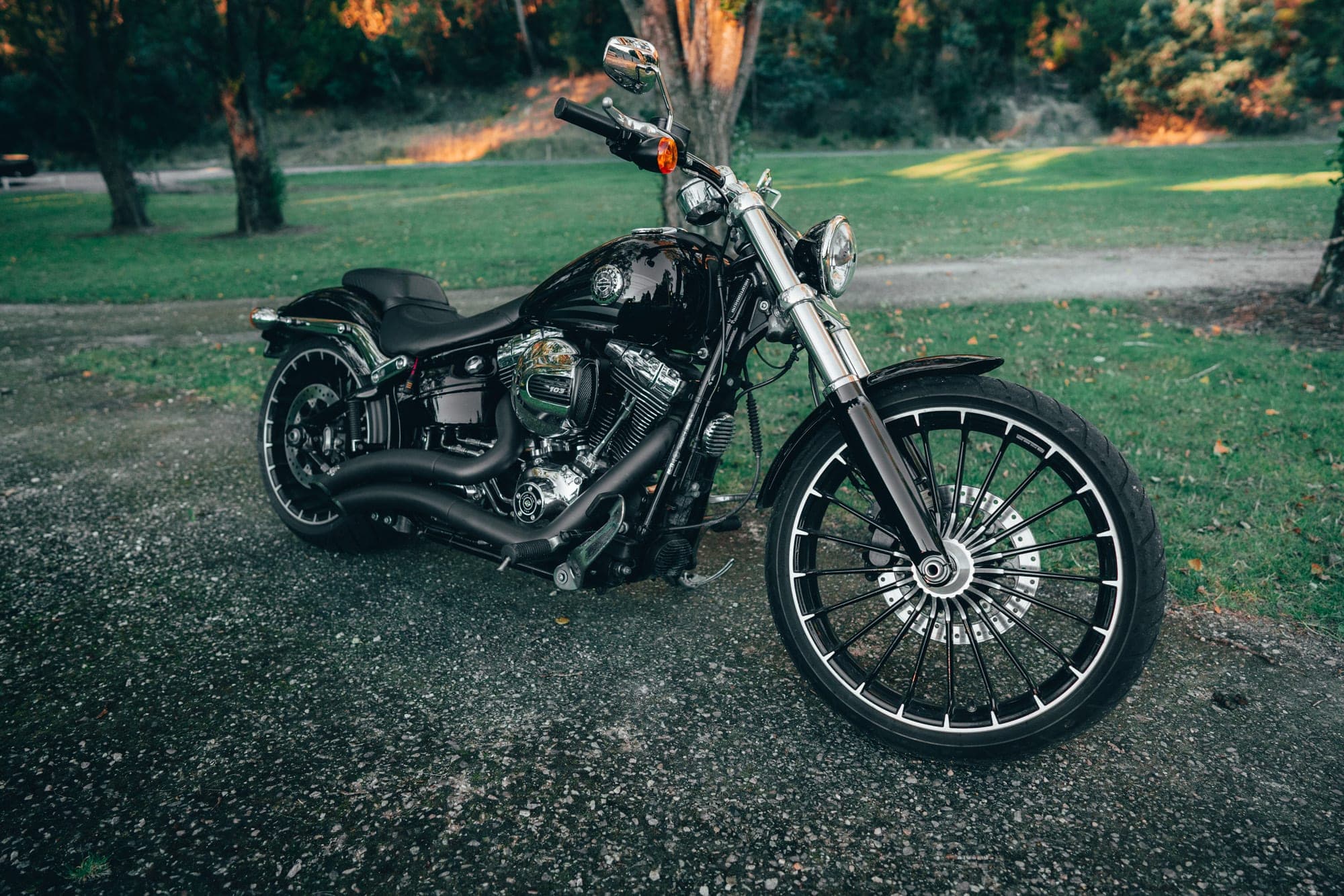 Harley Davidson Breakout detail photography